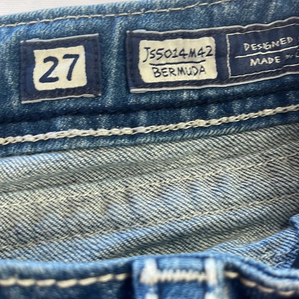 Miss Me denim shorts Size 27 💞